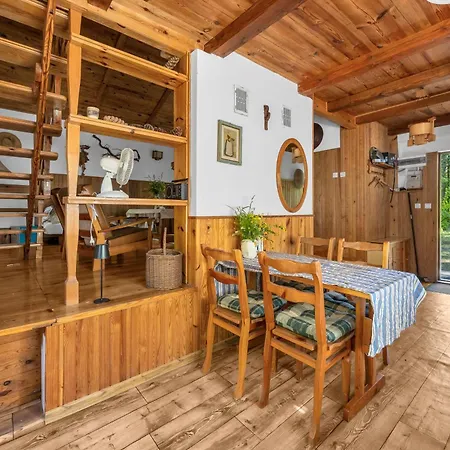 Adamow Family Country Retreat - 75m2, Terrace - By Rentujemy דירה